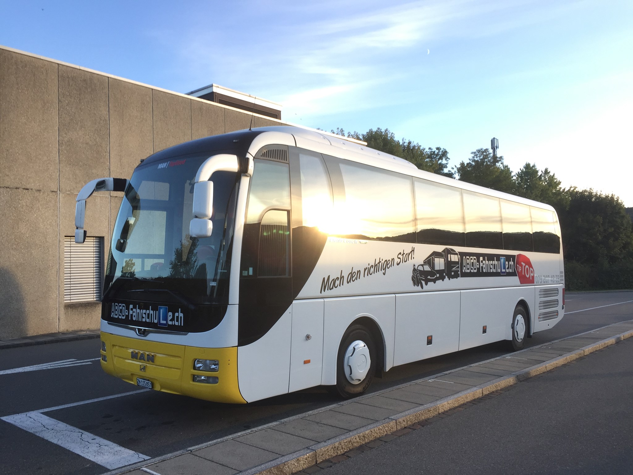Busfahrschule in Winterthur für regelmässig Technische Theoriekurse für Reisebus, Stadtbusse, Postauto Buse durch